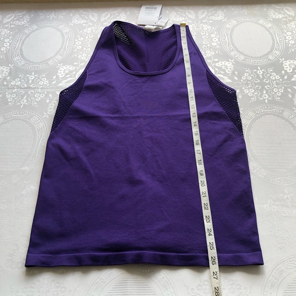 Fabletics Serenity Seamless Purple Open-Mesh Tank-Top Women’s Size XL NWT Shirt - Picture 14 of 16